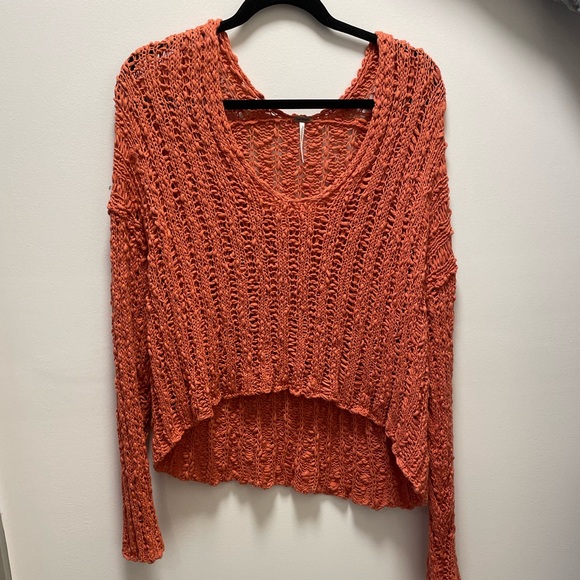 Free People sweater -Size S. Perfect for fall. Worn only a few times - Picture 5 of 7